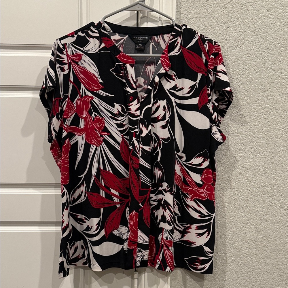 Liz Claiborne Black Red and White Floral V-Neck Blouse